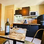 Confort ! Ville, Calme, Cinema Prive, Climatisation, Parking, Wifi شقة