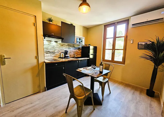 Apartment Confort ! Ville, Calme, Cinema Prive, Climatisation, Parking, Wifi